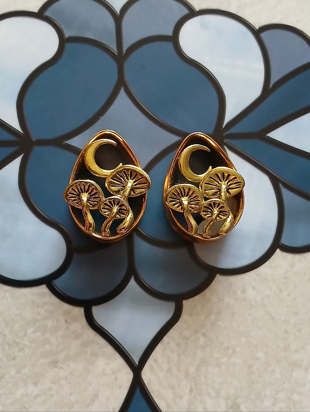 22mm Mushroom Magic Tear Drop Eyelets